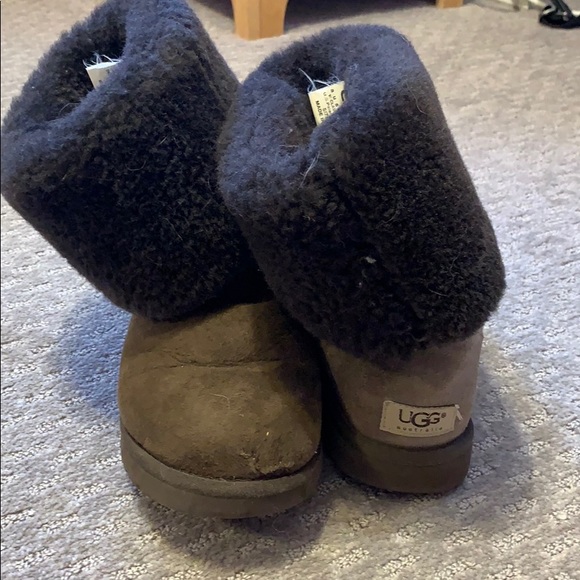 TALL CHOCOLATE UGG BOOTS - Picture 4 of 4